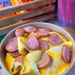 ข้าวไข่+ไส้กรอก