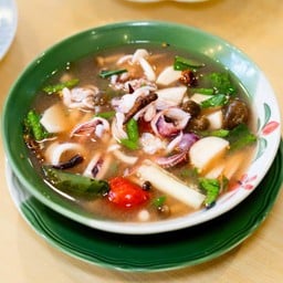 ต้มยำปลาหมึก