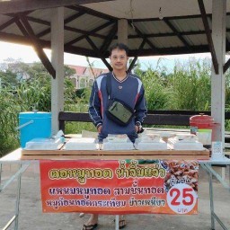 หมูทอดนักบอล