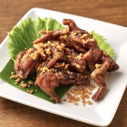 กบทอดกระเทียม