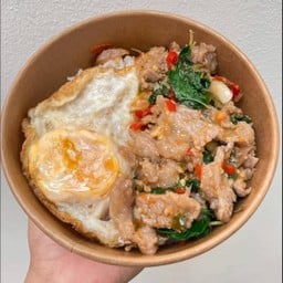 ข้าวกะเพราหมูชิ้น