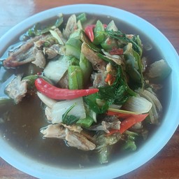 แกงอ่อมไก่