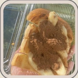 ปังปิ้งเนยนม-กล้วยหอมภูเขาไฟ