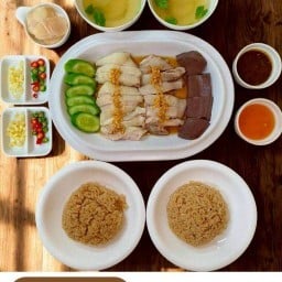 ลู่ข้าวมันไก่ นวลจันทร์ 鹿鸡油饭