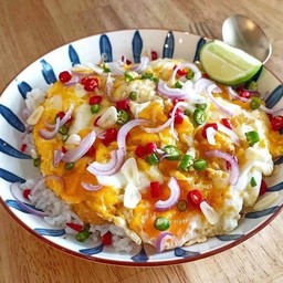 ข้าวไข่ขยี้น้ำปลา