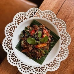 กะเพราวุ้นเส้นไก่สับ