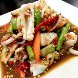 ตำปลาหมึก