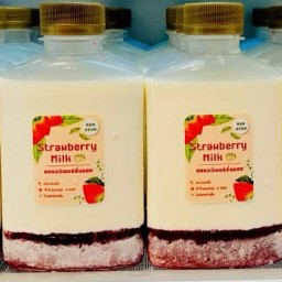 น้ำมนต์นมสดสตอร์เบอรี่ มบ.จิรกานต์2 ไทรน้อย