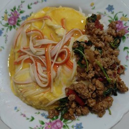 ข้าวไข่ข้นหน้าปูอัด+กระเพราหมูสับ