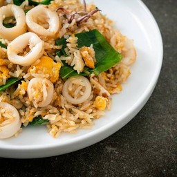 ข้าวผัดปลาหมึก (ใหญ่)
