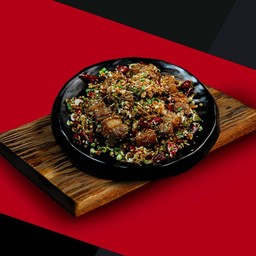 หมูกรอบคั่วพริกเกลือ