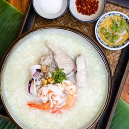 ข้าวต้มทะเลรวม