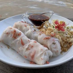 ก๋วยเตี๋ยวหลอด (Steamed  Noodles)