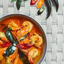 ฉู่ฉี่กุ้งสด