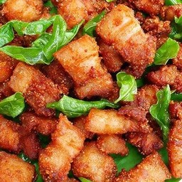 สามชั้นทอดใบมะกรูด