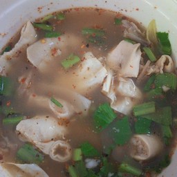 ต้มแซ่บเครื่องในหมู