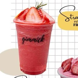 STRAWBERRY REFRESHING FRAPPE
