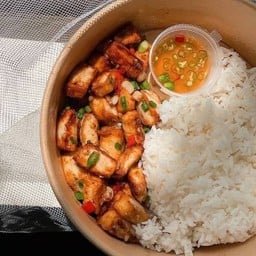 ข้าวเต้าหู้ปลาผัดพริกสด