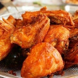 ไก่ทอดหาดใหญ่ หอพักสกายวิว ธรรมศาสตร์