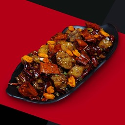 ไก่ผัดพริกเสฉวนล่าจี่จี