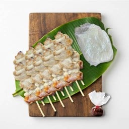 ข้าวเหนียวหมูปิ้ง By.AomMii