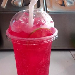 น้ำแดงโซดามะนาว