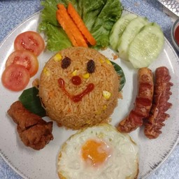 ข้าวผัดอเมริกัน+ไข่ดาว