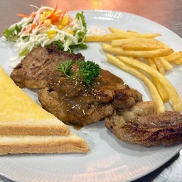 สเต็กเนื้อพริกไทยดำ