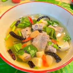 ต้มแซ่บกระดูกหมู