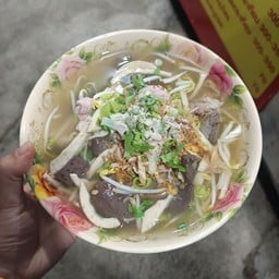 นายโย ก๋วยจั๊บ ผัดไทย หอยทอด