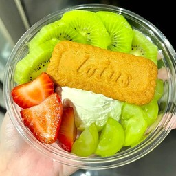 กรีกฯ สตอ+กีวี่+องุ่นไซมัส Lotus