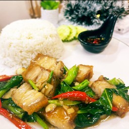 ผัดคะน้า