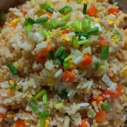 ตำยำแซ่บระเบิด อาหารอิสานอาหารตามสั่ง