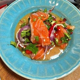 ยำแซลม่อน