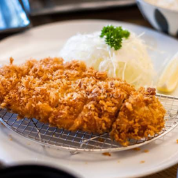 Deep fried porkหมูทอดทงคตสึ