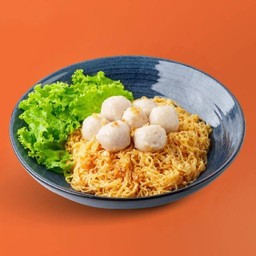 บะหมี่แห้งลูกชิ้นปลา