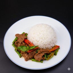 ข้าวผัดพริกแกงเนื้อ