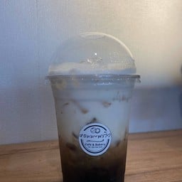 หอมมะพร้าว cafe’ and bakery