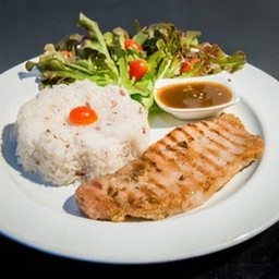 ข้าวหน้าสเต็กหมู