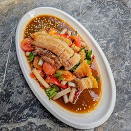 เหลาปลาร้า/หมูกรอบ