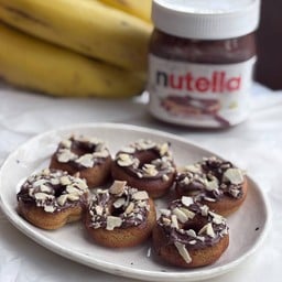 มินิโดนัทเค้กกล้วยหอมนมสด - Nutella Almond