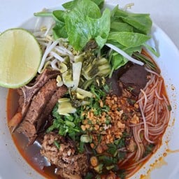 ร้านครัวพยอม ข้าวขาหมู ต้มเลือดหมู