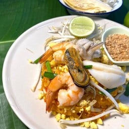 DL ผัดไทยทะเล