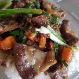 ใส้อ่อนกระเทียมพริกไทย