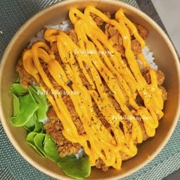 ข้าวไก่กรอบ ซอสชีส