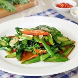 คะน้าน้ำมันหอยไฟแดง