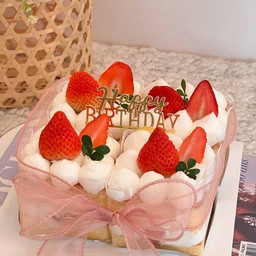 Set A เค้กวันเกิด 4 ชิ้น หากคละรสกรุณาแจ้งในโน๊ต