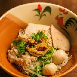 ก๋วยเตี๋ยวหมูน้ำใส