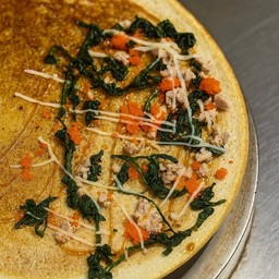 เครปร้อนพริกเผา+ผักโขม+หมูสับ+ไข่กุ้ง