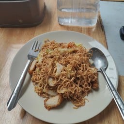 นาเดีย อาหารตามสั่ง